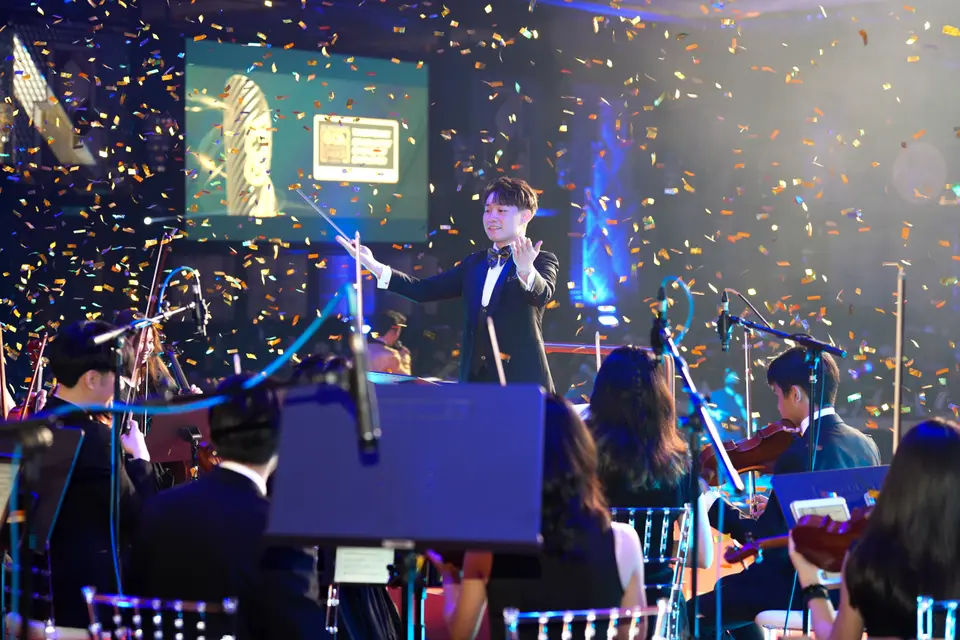 Confetti over the orchestra at the 2024 gala