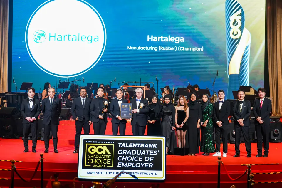 Guests of honour, vice-chancellors and winners at a Graduates' Choice Award gala
