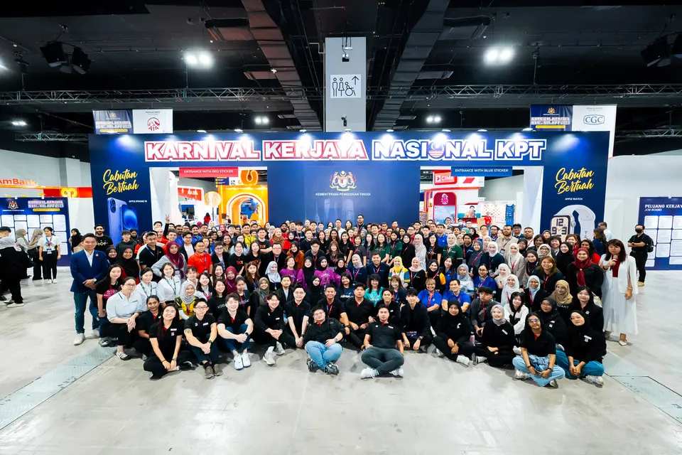 Team and crew, 2025