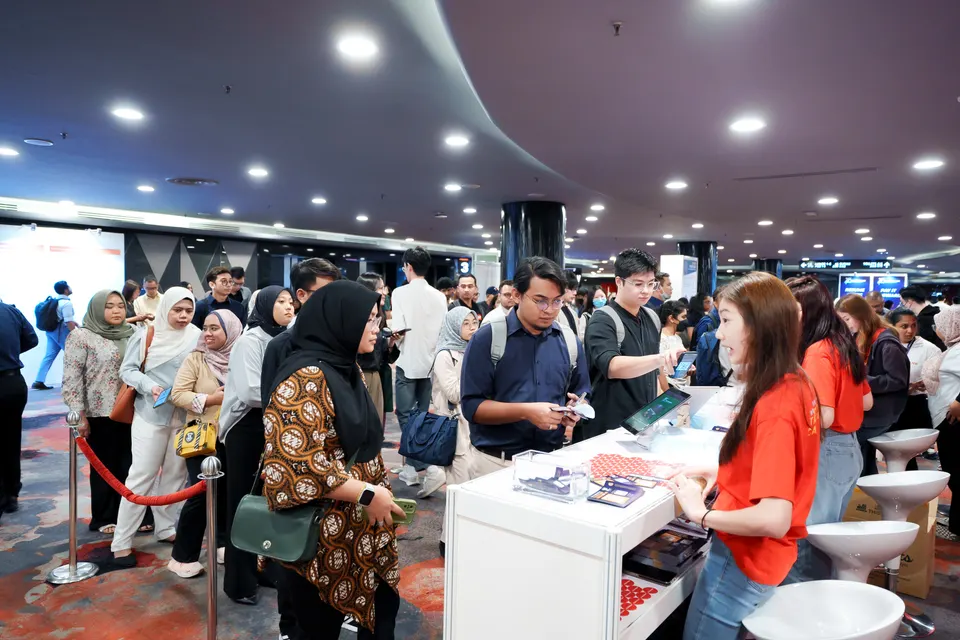 Visitors queueing to register, Talentbank Career Fair 2025