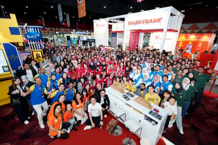 The Talentbank team and visitors in the hall at the Talentbank Career Fair 2025
